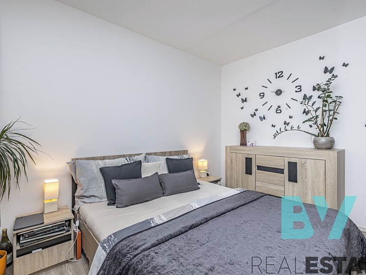 Квартира 3+1 в оренду, 68 м² (10 з 37)