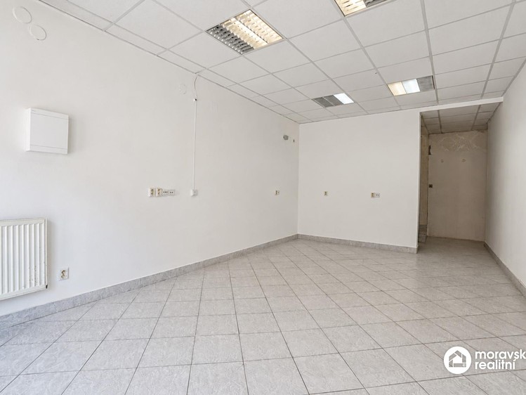 Комерційне приміщення в оренду, 100 м² (12 з 17)