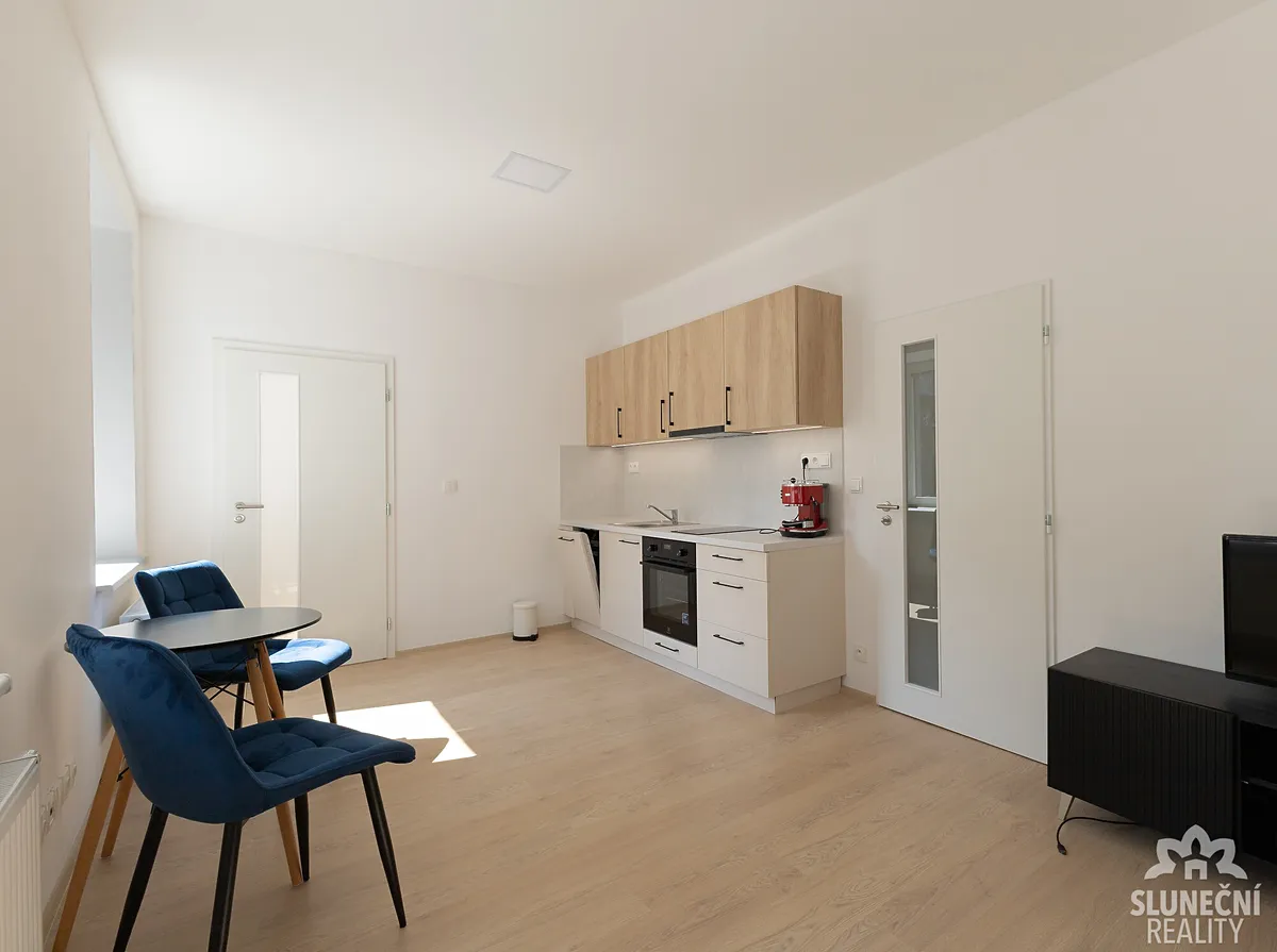 Pronájem bytu 2+kk 32 m²