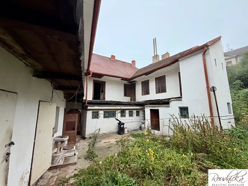 Prodej vícegeneračního domu 580 m², pozemek 714 m², Roudnice nad Labem – náhled fotky 3
