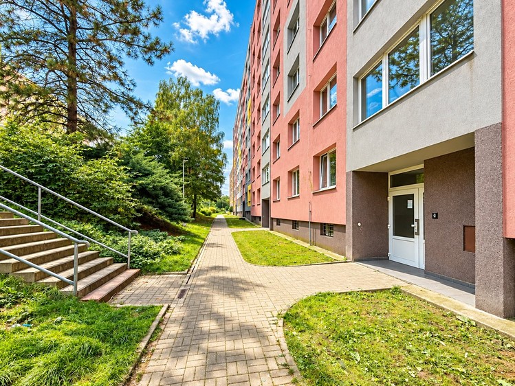 Prodej bytu 2+1, 58 m² (2 z 25)