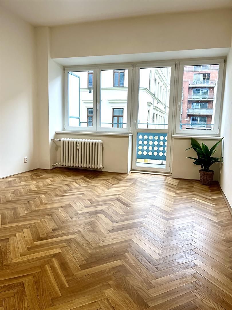 Pronájem bytu 2+1 50 m² – fotografie 2