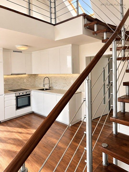 Pronájem bytu 3+kk 110 m², Praha – fotka 1 z 3