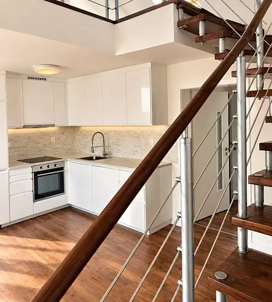 Pronájem bytu 3+kk 110 m², Praha – náhled fotky 1