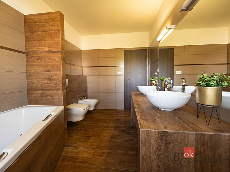 Prodej bytu 5+kk, 135 m² (22 z 47)