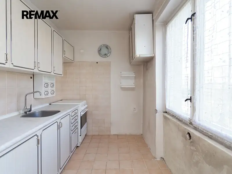 Prodej bytu 4+1 65 m², Praha – náhled fotky 1