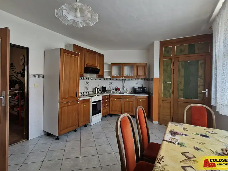 Prodej rodinného domu 350 m², pozemek 224 m², Pohořelice – náhled fotky 3