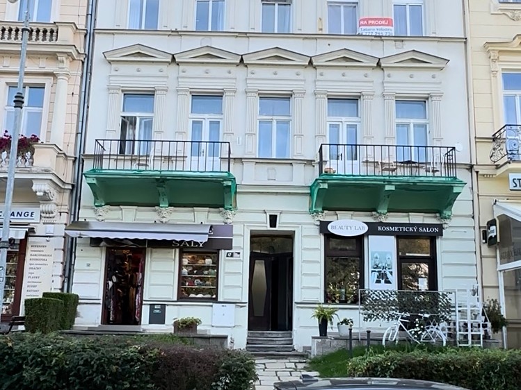 Pronájem bytu 2+1, 52 m² (1 z 10)
