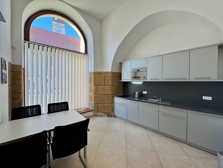 Pronájem komerčního prostoru, 201 m² (23 z 30)