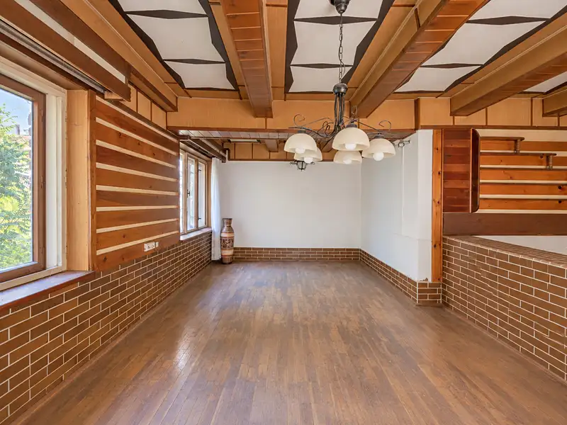 Prodej rodinného domu 223 m², pozemek 3747 m², Trutnov – náhled fotky 2
