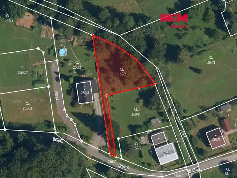 Prodej stavebního pozemku 988 m², Chotěbuz – náhled fotky 1