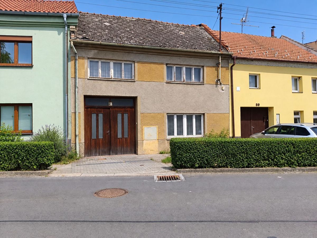 Prodej rodinného domu 95 m², pozemek 714 m², Čelčice – fotka 1 z 3