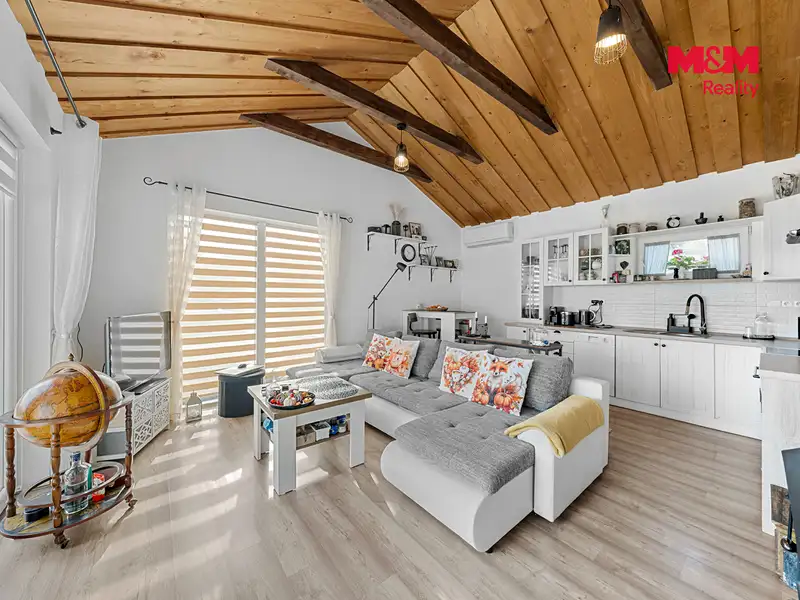 Prodej rodinného domu 207 m², pozemek 2307 m², Huntířov – náhled fotky 3