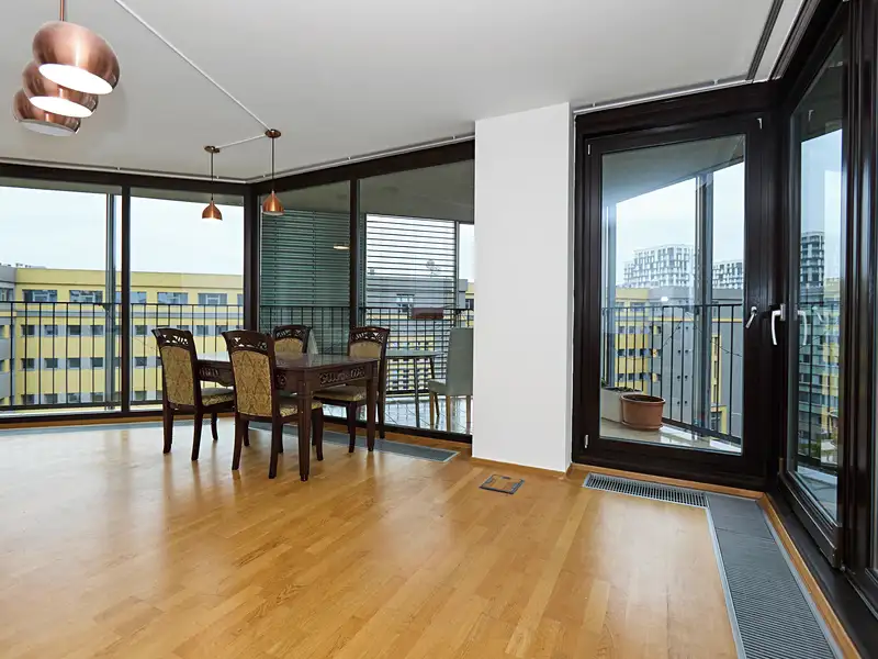Prodej bytu 2+kk 77 m², Praha – náhled fotky 2