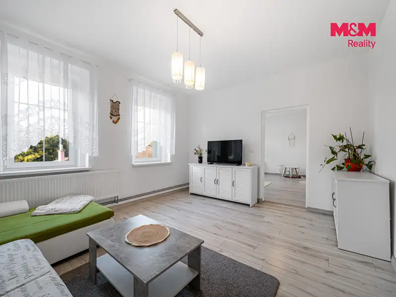 Prodej bytu 3+1 76 m², Dalovice – náhled fotky 3