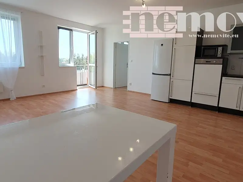 Prodej bytu 2+kk 62 m², Jesenice – náhled fotky 3