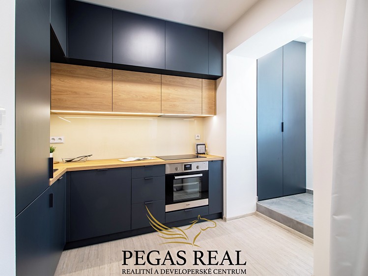 Квартира 2+kk в оренду, 39 м² (7 з 23)