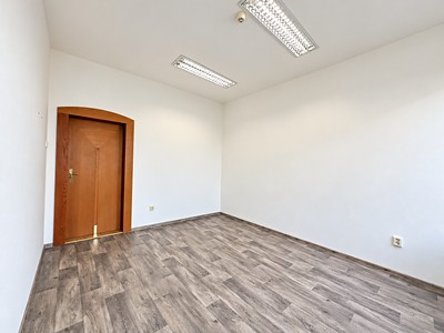 Комерційне приміщення в оренду, 16 м² (3 з 6)