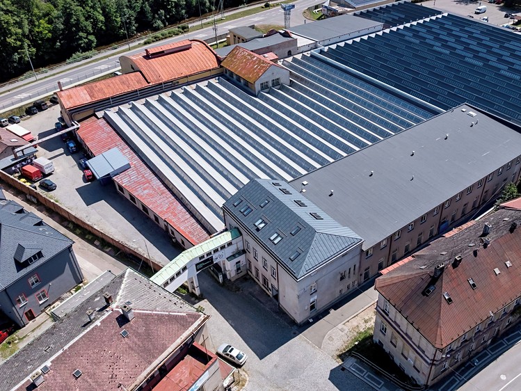 Комерційне приміщення на продаж, 8 703 м² (1 з 64)