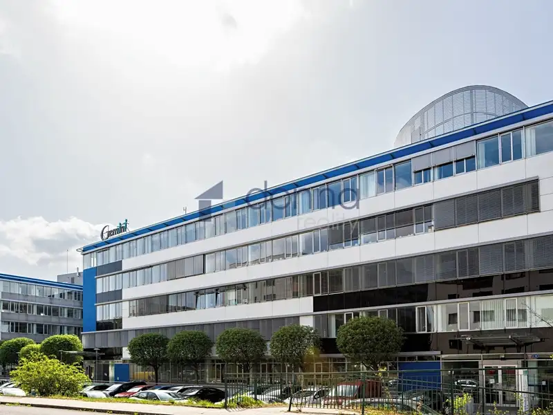 Pronájem kanceláře 326 m², Praha – náhled fotky 1