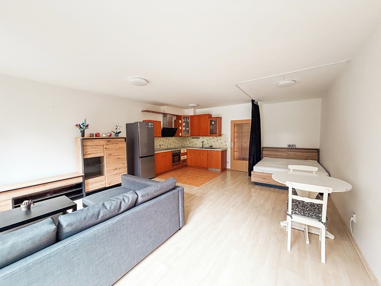 Квартира 1+kk в оренду, 48 м² (7 з 12)