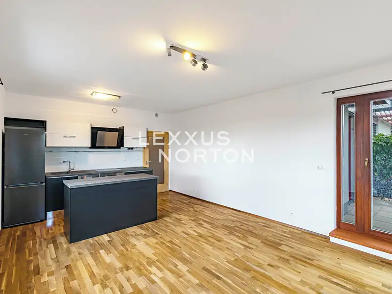 Pronájem bytu 2+kk 54 m², Praha – náhled fotky 1