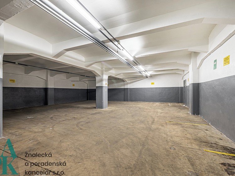Комерційне приміщення в оренду, 134 м² (1 з 4)