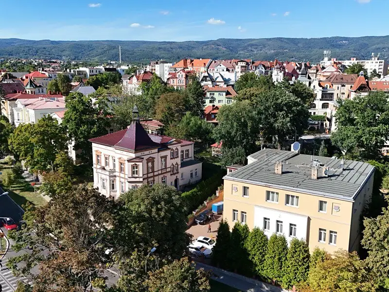 Prodej ubytovacího zařízení 1500 m², Teplice – náhled fotky 3