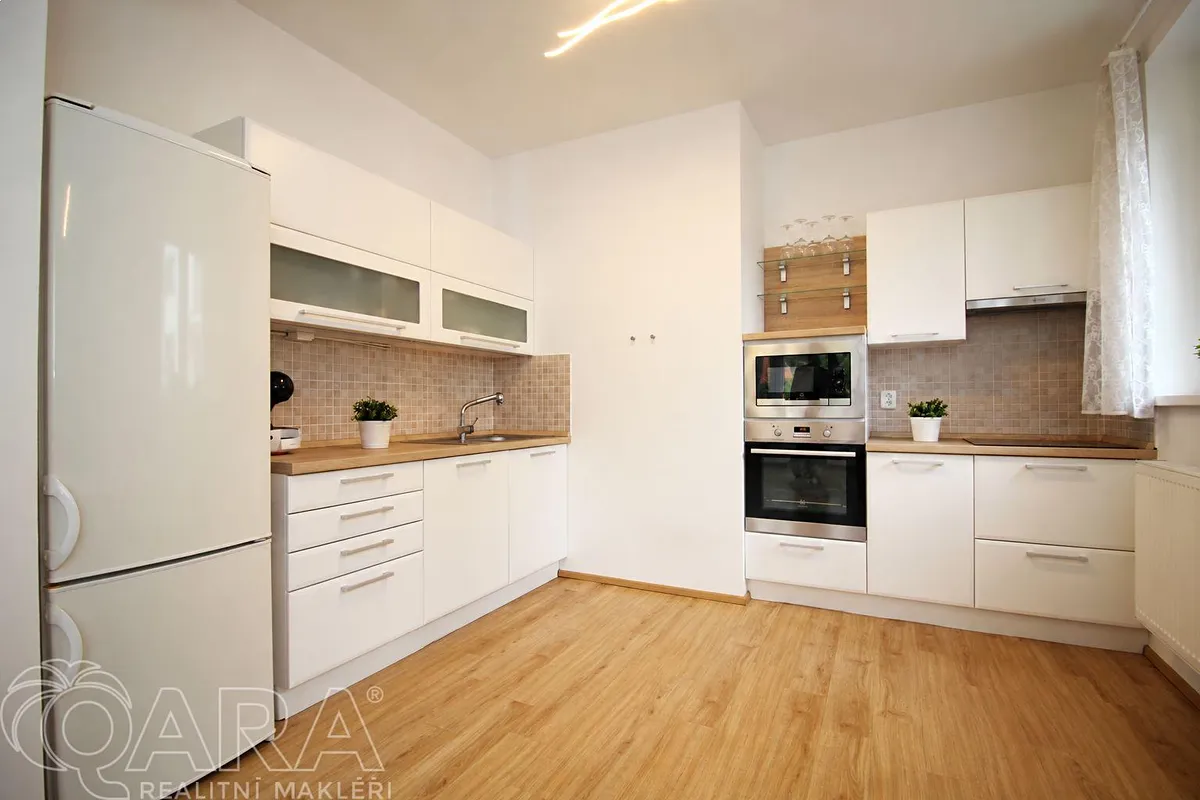 Pronájem bytu 3+kk 80 m²
