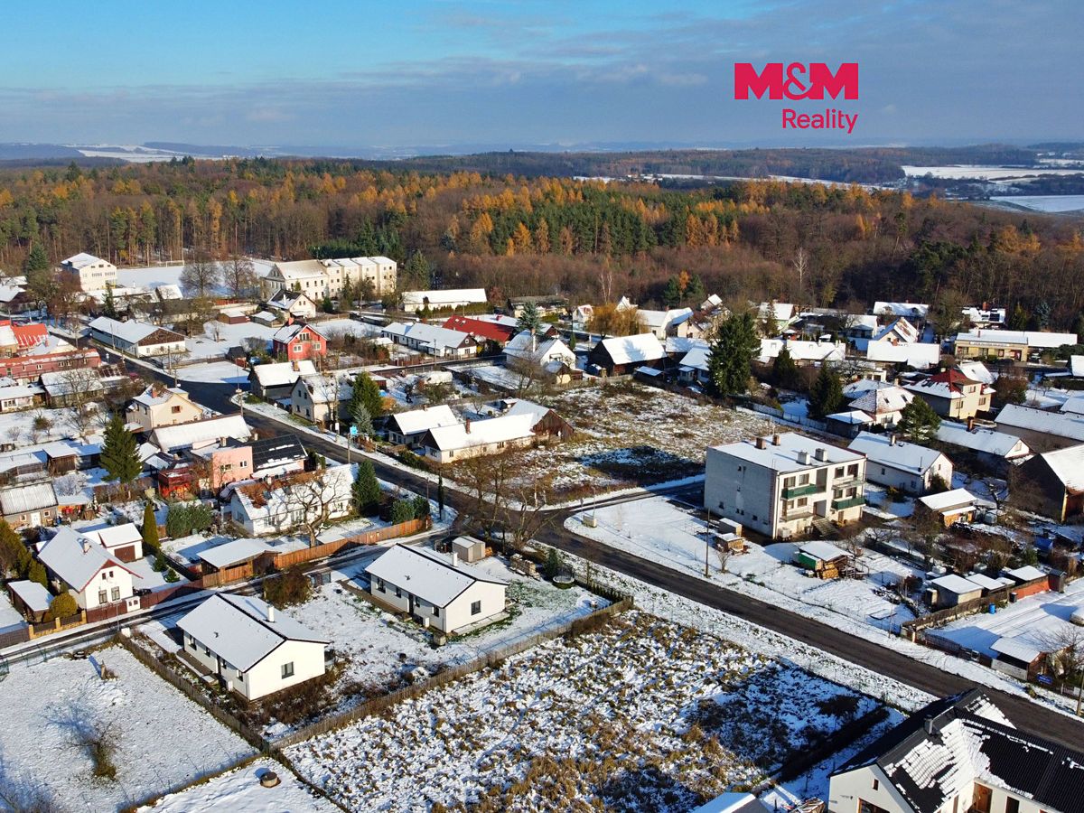 Prodej stavebního pozemku 835 m², Seletice – fotka 1 z 3