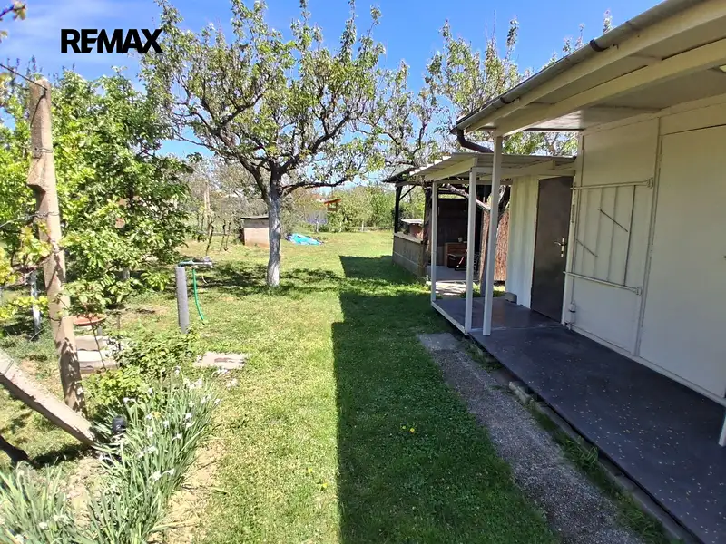 Prodej zahrady 579 m², Dyje – náhled fotky 1