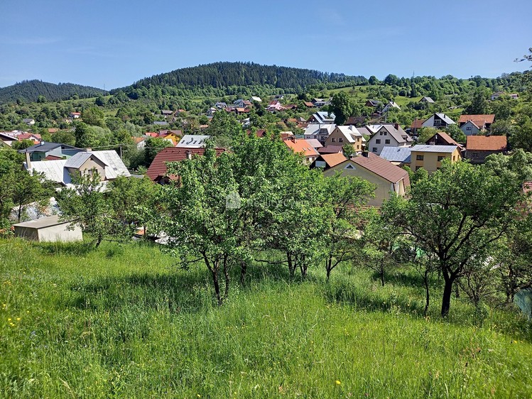 Prodej pozemku, 2 418 m² (5 z 12)