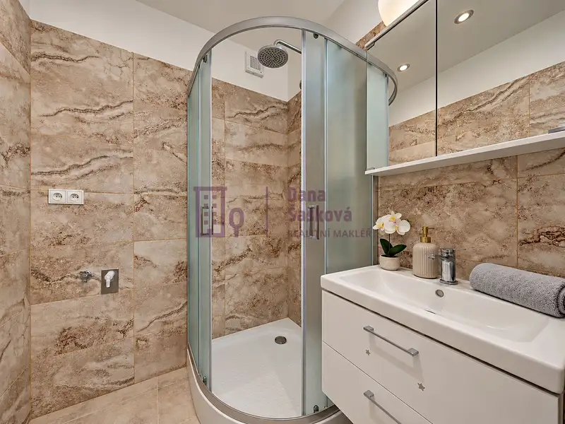 Pronájem bytu 3+1 63 m², Jindřichův Hradec – náhled fotky 3