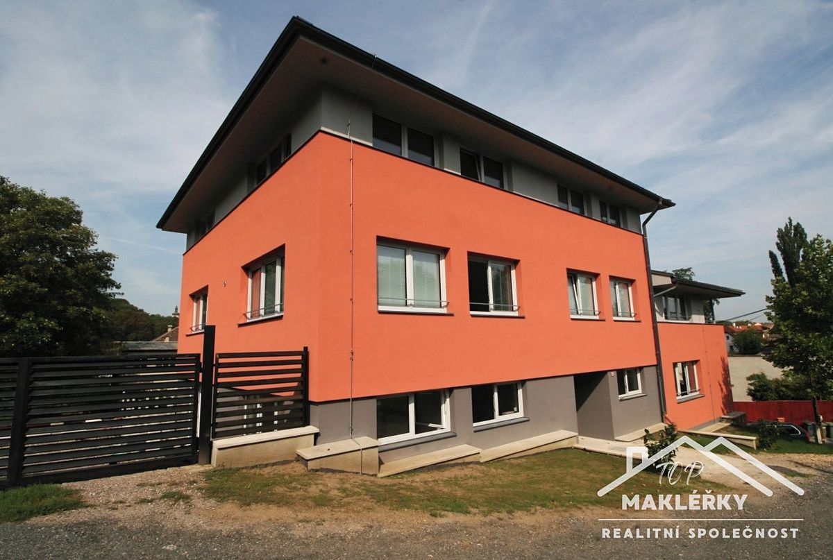 Pronájem bytu 2+kk 36 m²