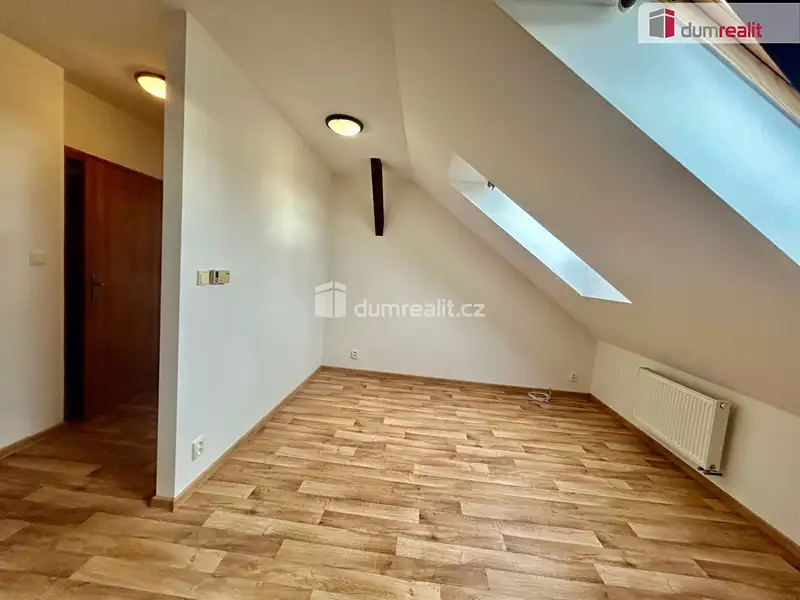 Pronájem bytu 2+kk 55 m², Kolín – náhled fotky 3