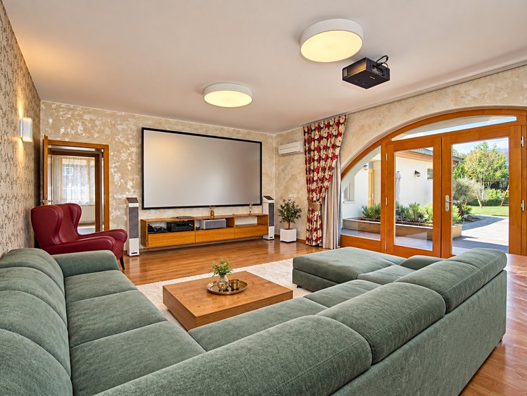 Prodej domu, 376 m² (2 z 28)
