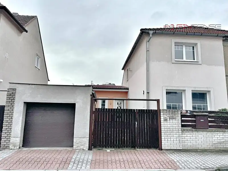 Pronájem rodinného domu 130 m², pozemek 403 m², Kladno – náhled fotky 1