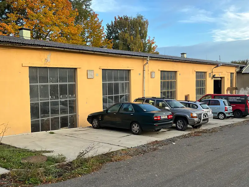 Pronájem výrobní haly, prostoru 950 m², Heřmanův Městec – náhled fotky 2