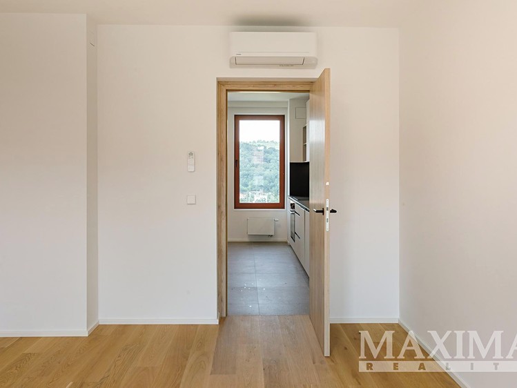 Pronájem bytu 2+kk, 45 m² (14 z 24)