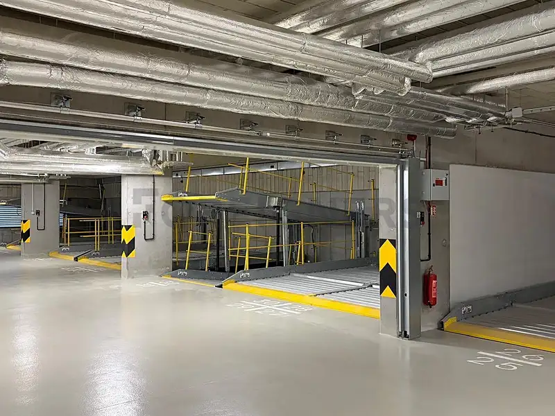 Pronájem garáže 12 m², Brno – náhled fotky 1
