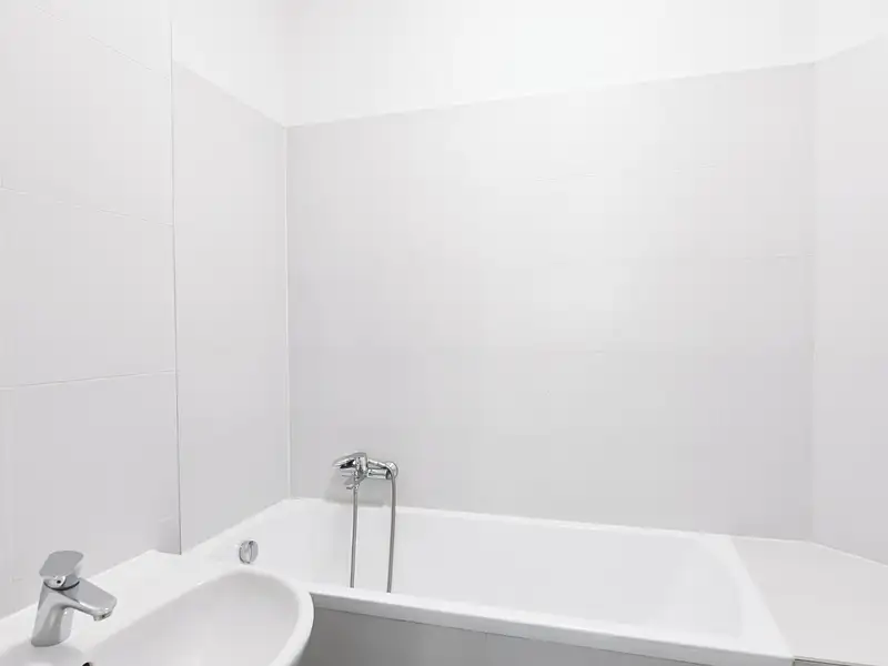 Prodej bytu 1+kk 25 m², Praha – náhled fotky 3