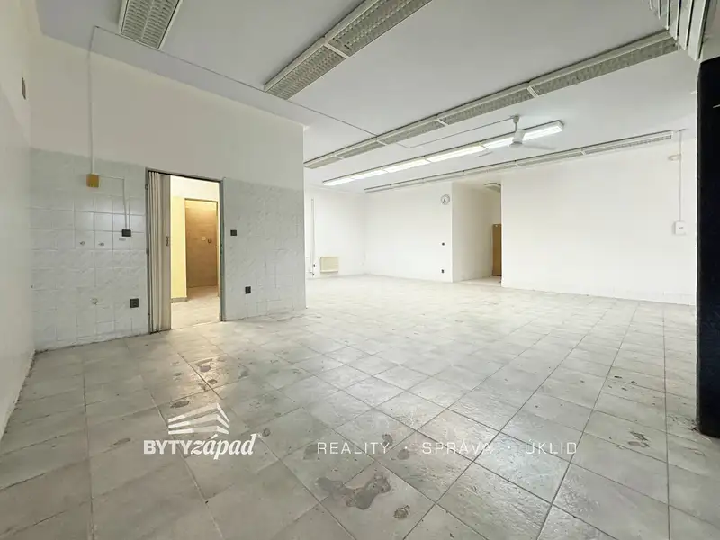 Pronájem kanceláře 115 m², Domažlice – náhled fotky 3