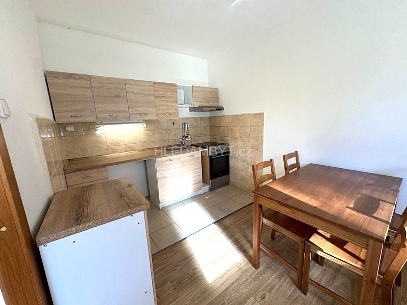 Prodej bytu 3+1 57 m², Praha – fotka 1 z 3