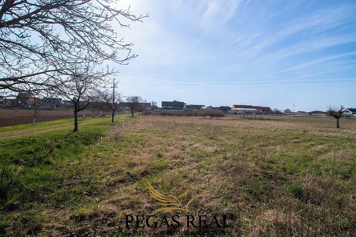 Prodej stavebního pozemku 1021 m²