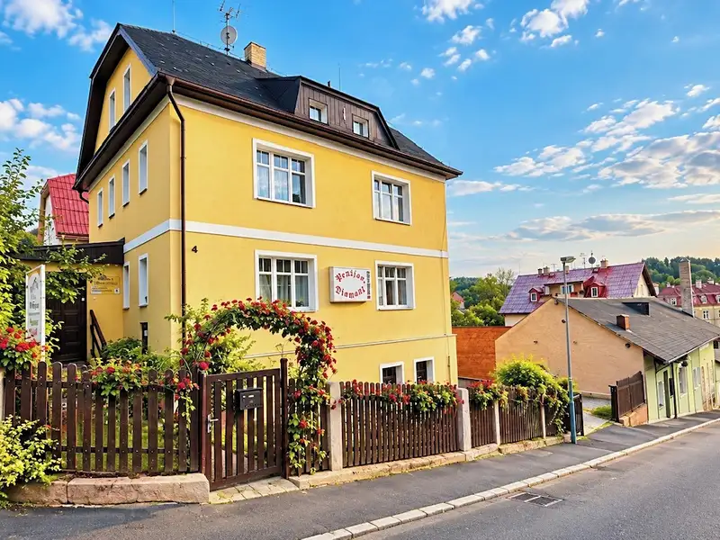 Prodej ubytovacího zařízení 430 m², Karlovy Vary – náhled fotky 1