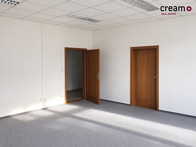 Pronájem komerčního prostoru, 37 m² (3 z 6)