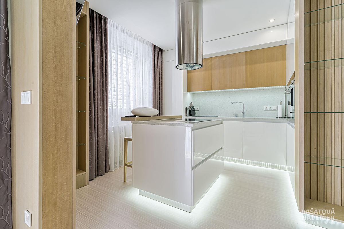 Pronájem bytu 3+kk 74 m²