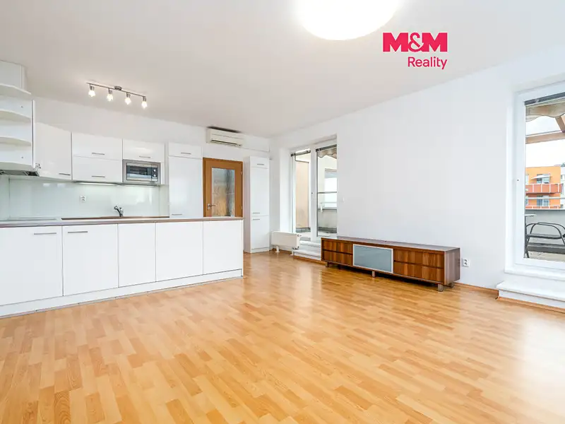 Prodej bytu 2+kk 64 m², Praha – náhled fotky 1