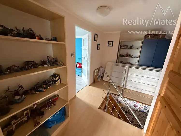 Prodej rodinného domu 160 m², pozemek 652 m², Hrušov – náhled fotky 3