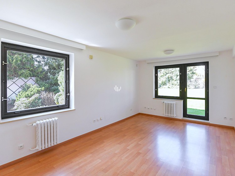 Комерційне приміщення в оренду, 417 м² (3 з 10)